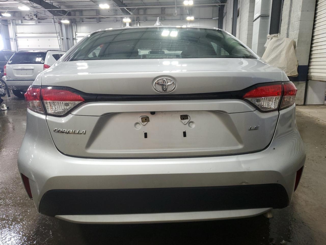 2022 TOYOTA COROLLA LE - Image 6