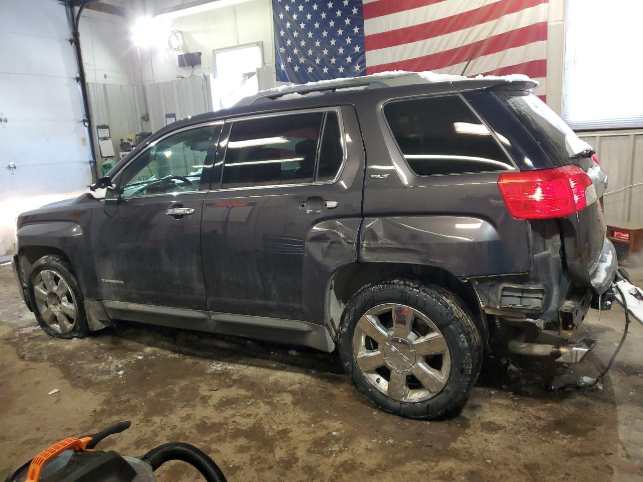 2016 GMC TERRAIN SL - Image 2