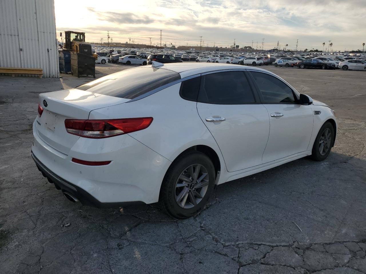 2020 KIA OPTIMA LX - Image 3