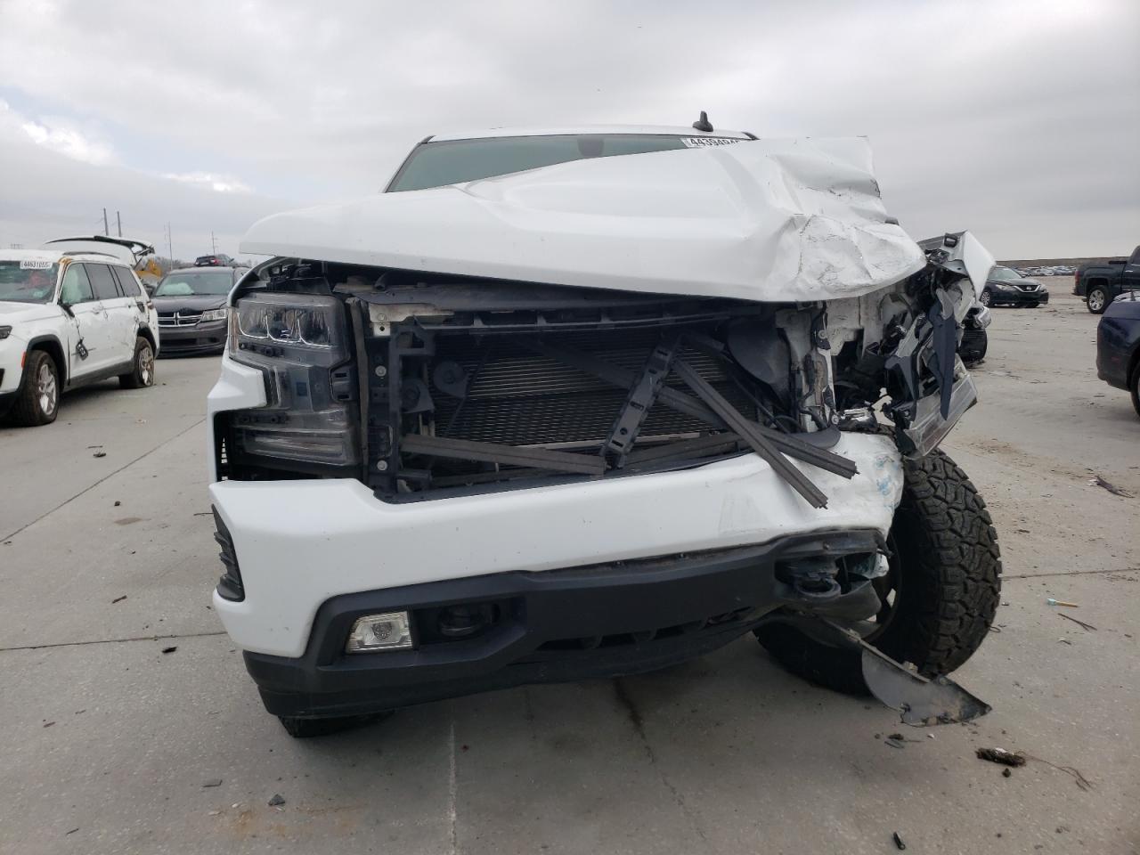 2020 CHEVROLET SILVERADO - Фото 5