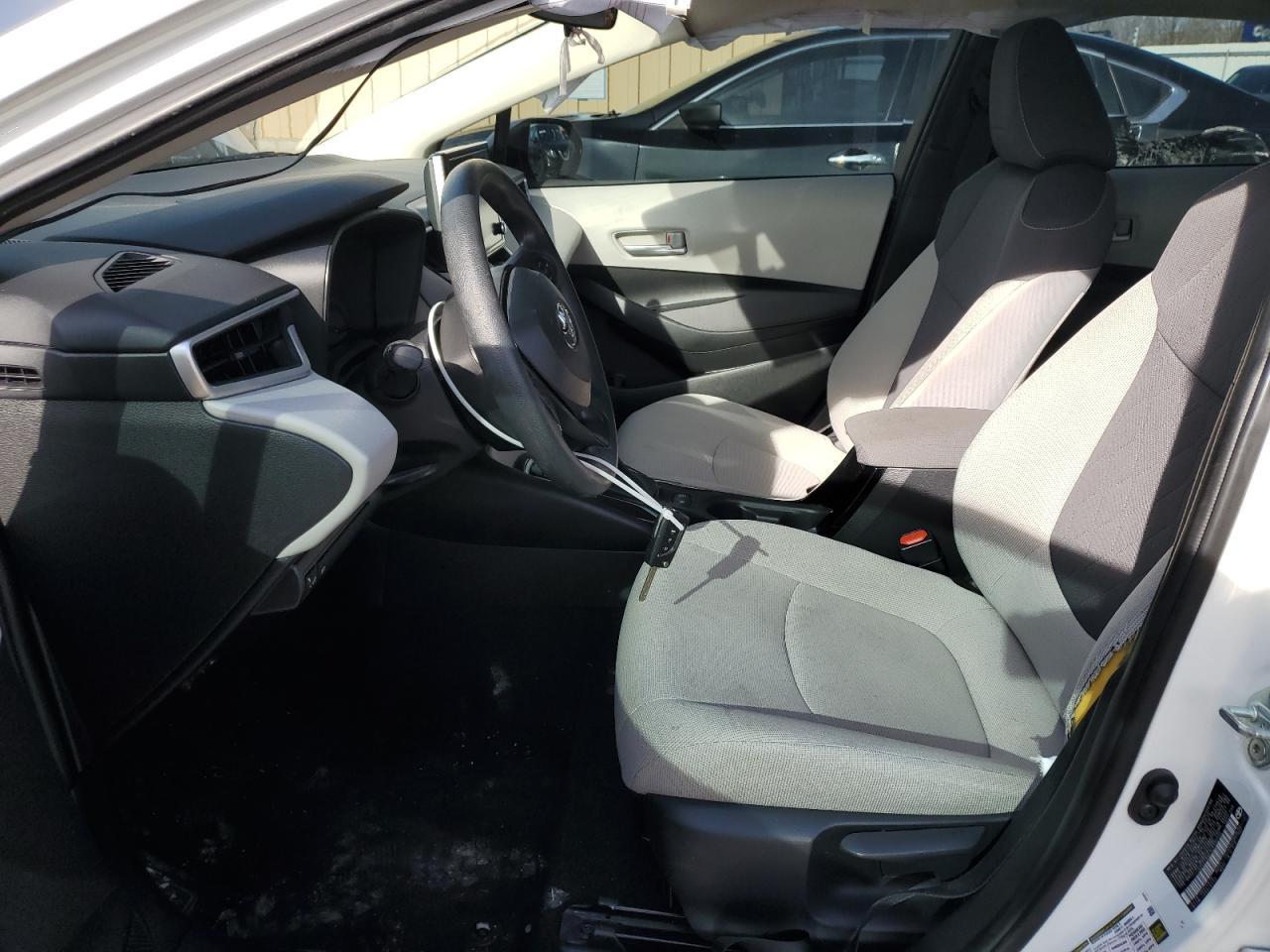 2020 TOYOTA COROLLA LE - Фото 7