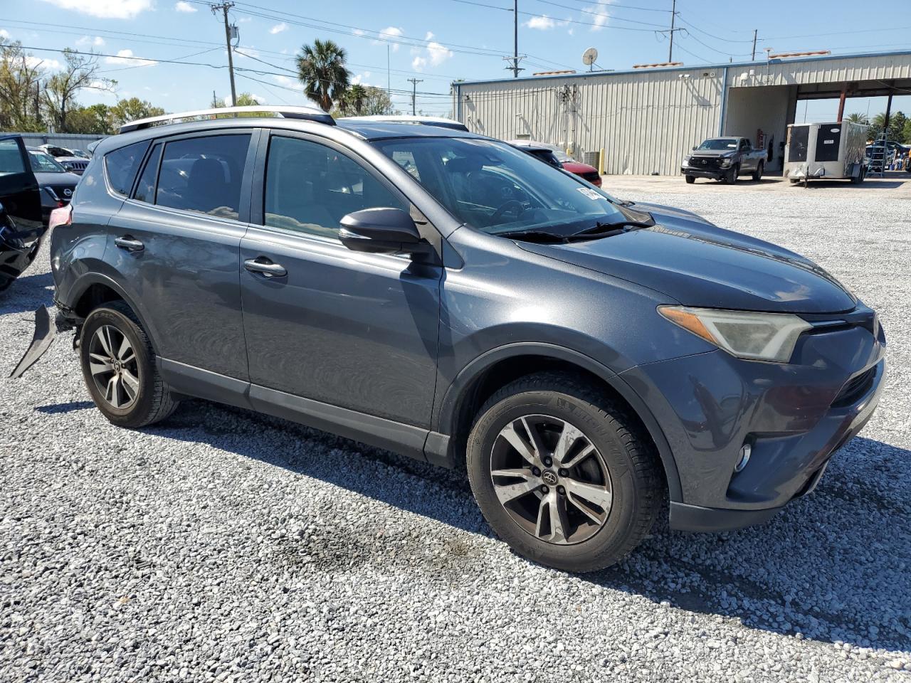 2017 TOYOTA RAV4 XLE - Фото 4