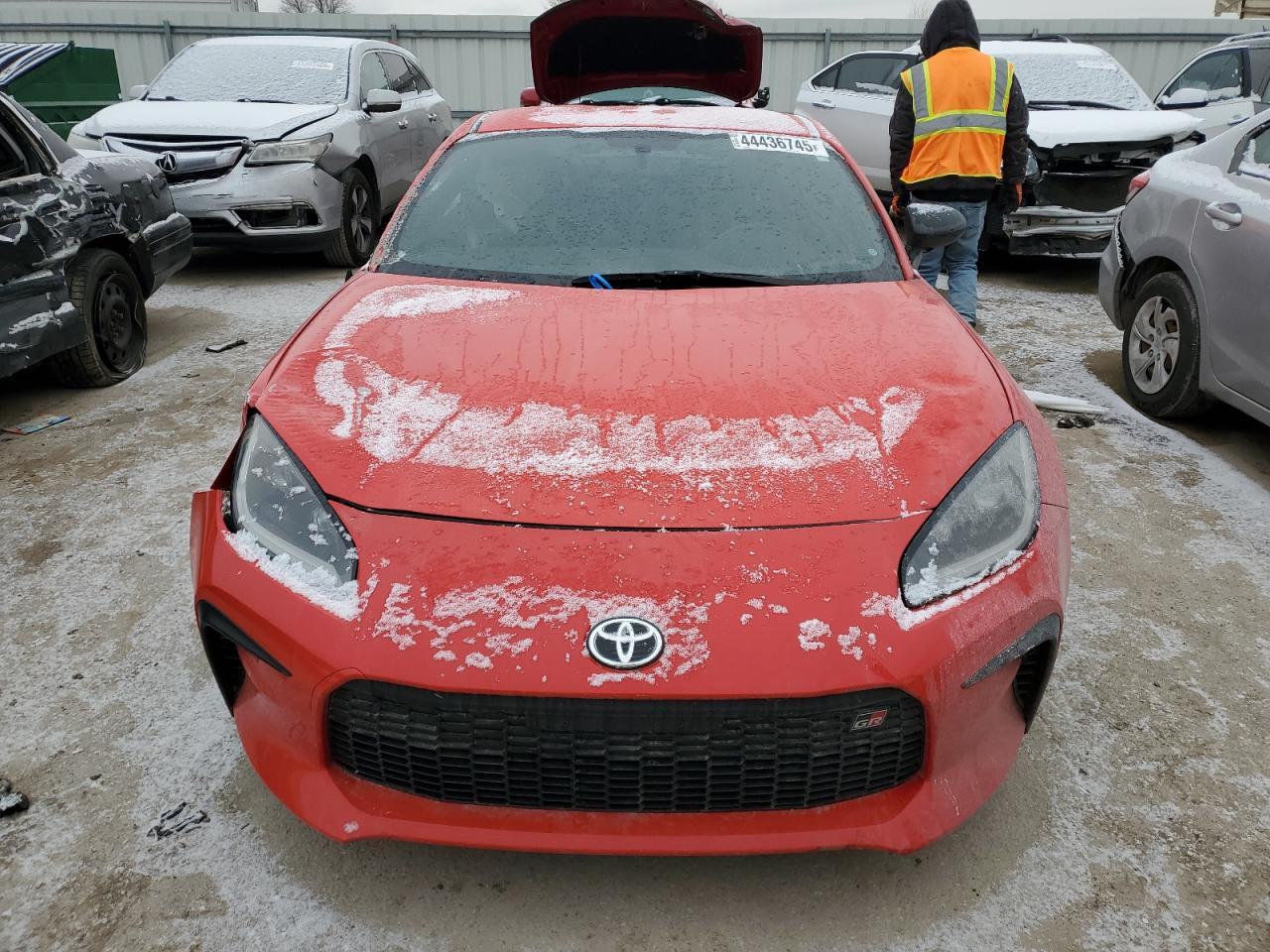 2023 TOYOTA GR 86 PREM - Image 5