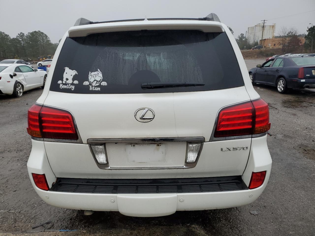 2011 LEXUS LX 570 - Фото 6