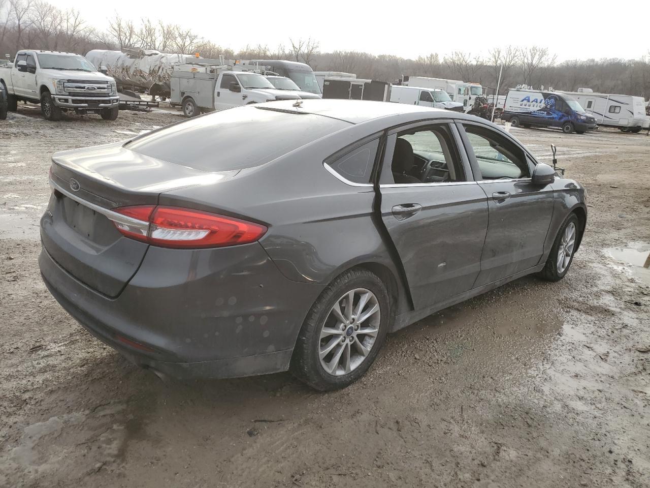 2017 FORD FUSION SE - Фото 3