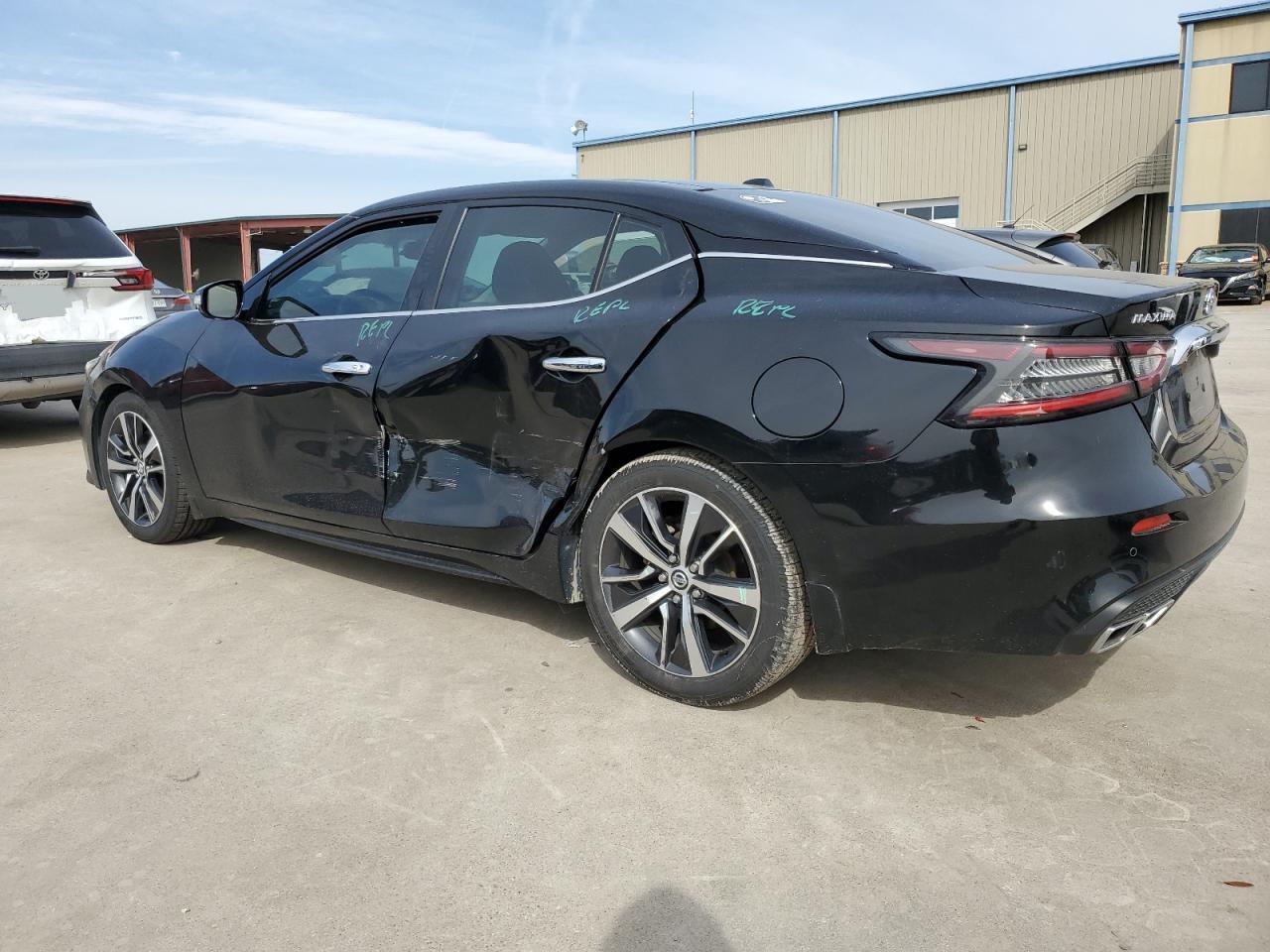 2019 NISSAN MAXIMA S - Image 2