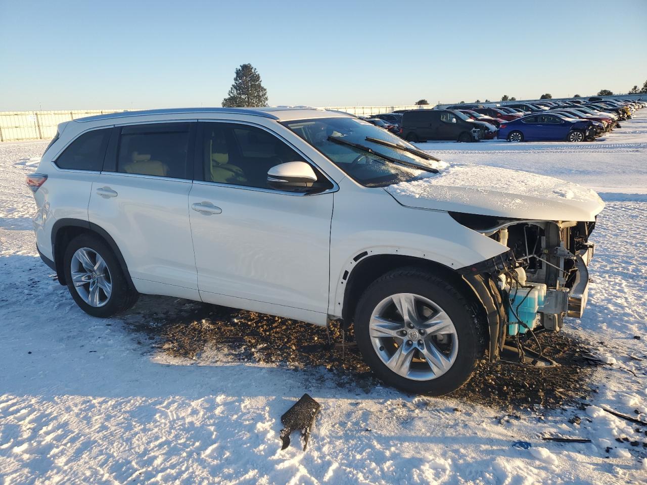 2015 TOYOTA HIGHLANDER - Фото 4