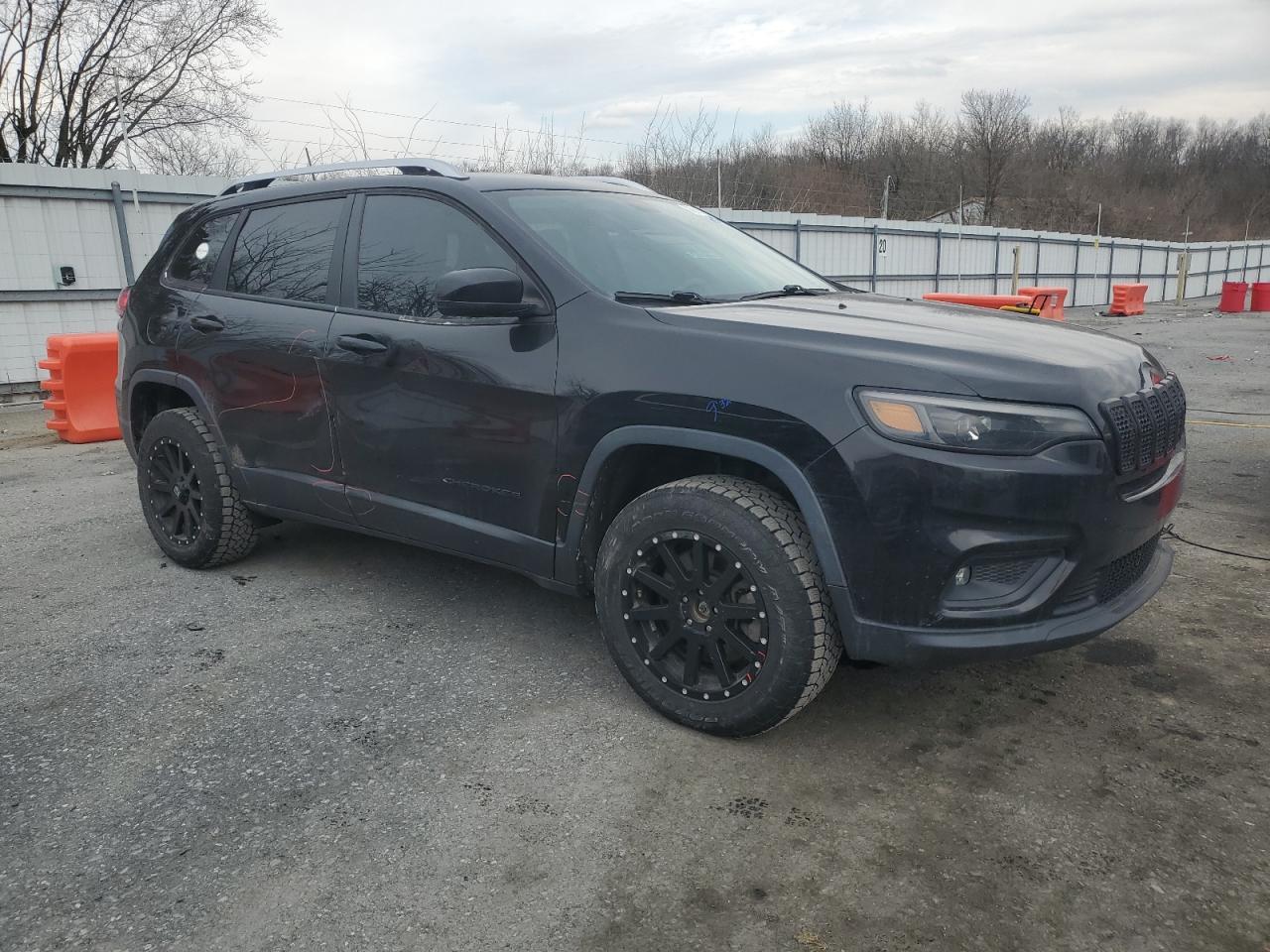 2019 JEEP CHEROKEE L - Image 4