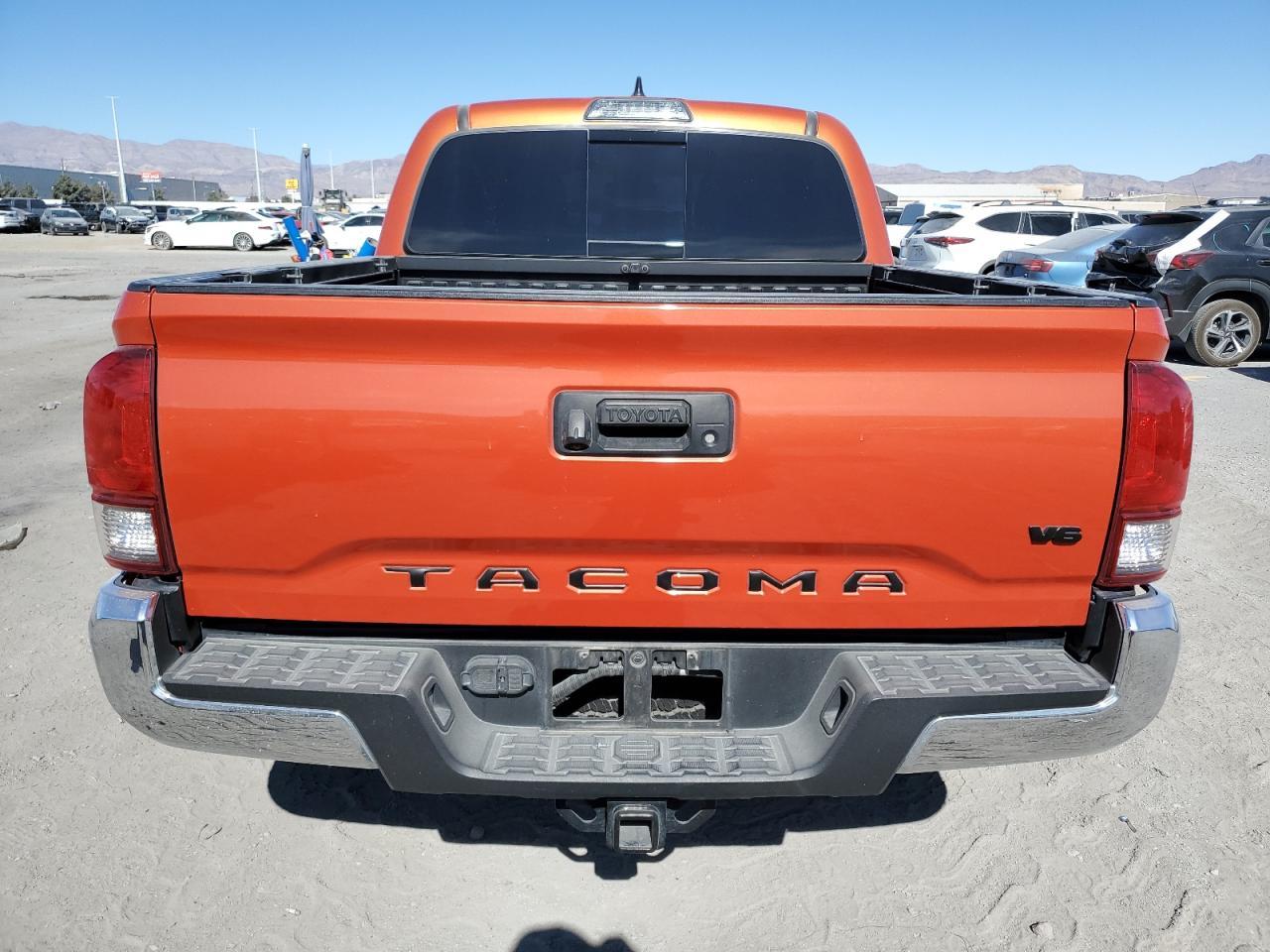 2017 TOYOTA TACOMA DOU - Фото 6