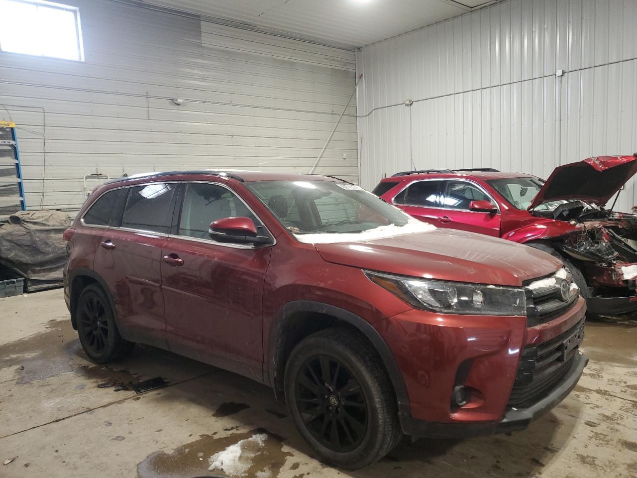 2019 TOYOTA HIGHLANDER - Фото 4
