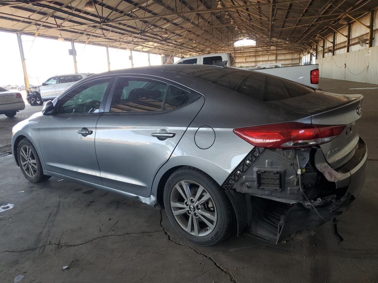 2018 HYUNDAI ELANTRA SE - Image 2