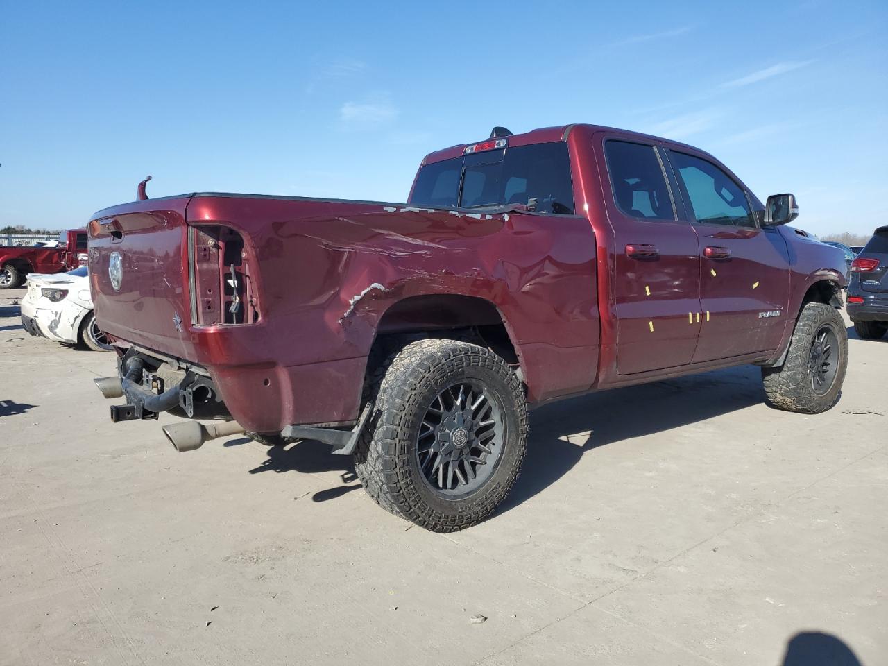 2019 RAM 1500 BIG H - Фото 3