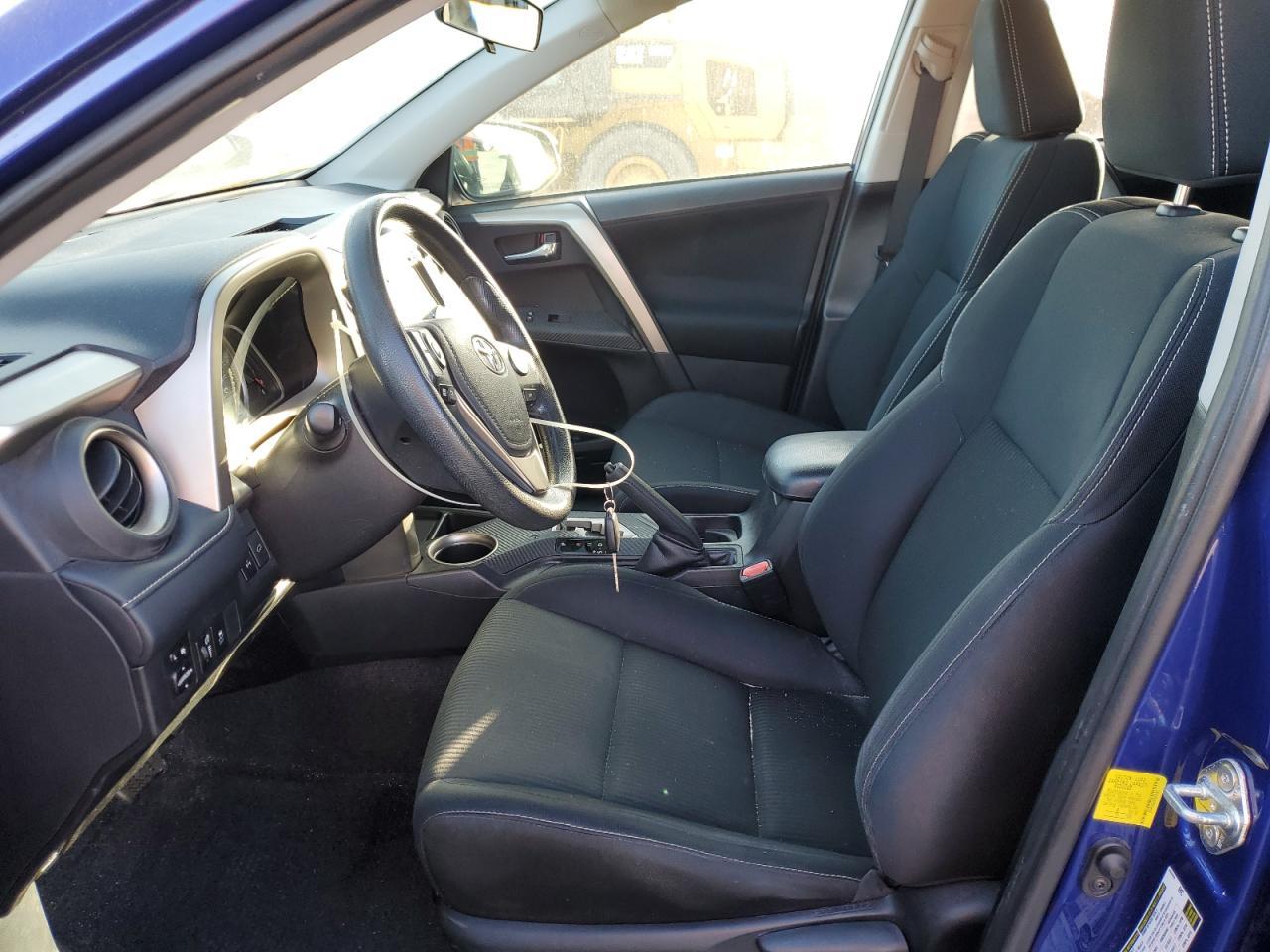 2015 TOYOTA RAV4 XLE - Image 7