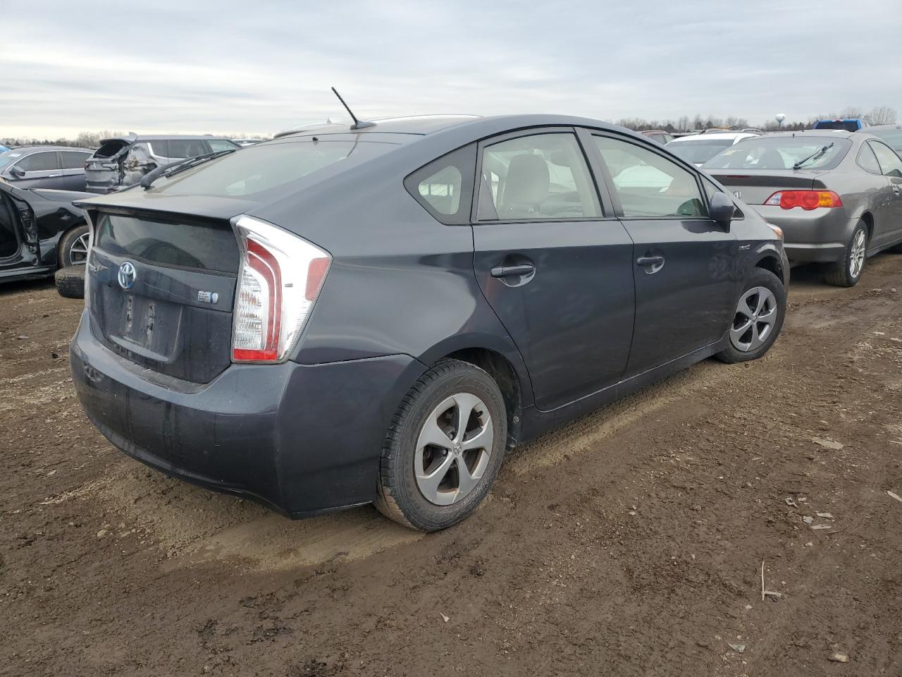 2013 TOYOTA PRIUS - Фото 3