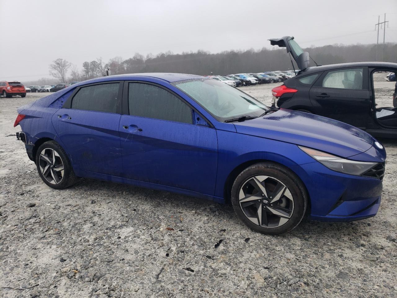 2023 HYUNDAI ELANTRA SE - Фото 4