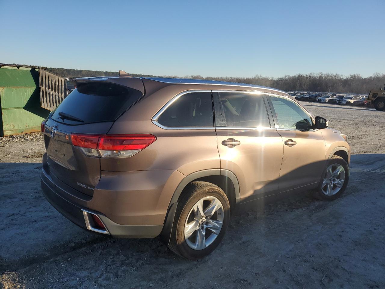 2018 TOYOTA HIGHLANDER - Image 3