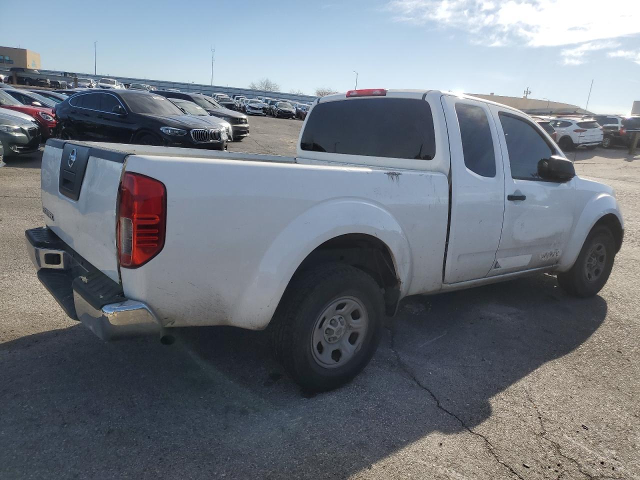 2012 NISSAN FRONTIER S - Фото 3