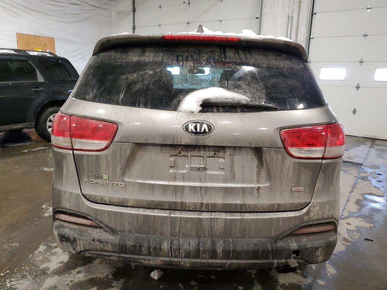 2016 KIA SORENTO LX - Image 6