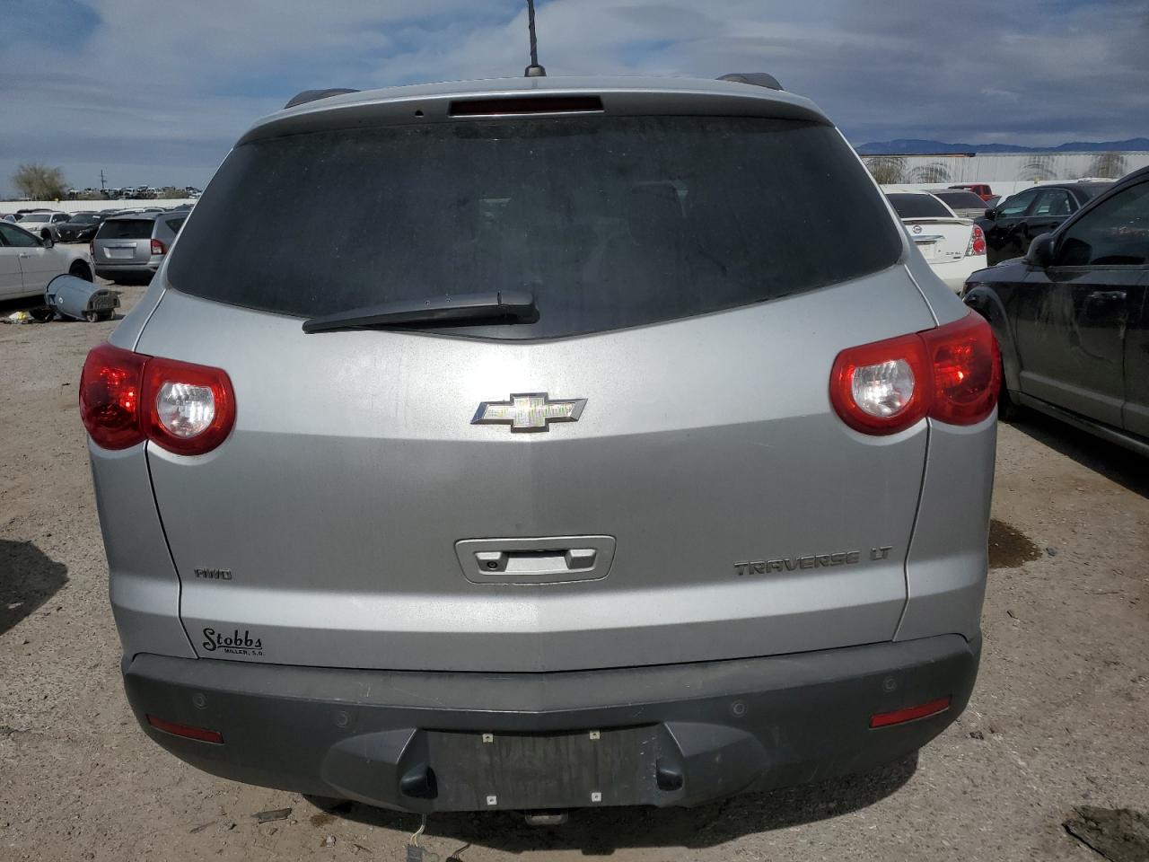 2012 CHEVROLET TRAVERSE L - Фото 6