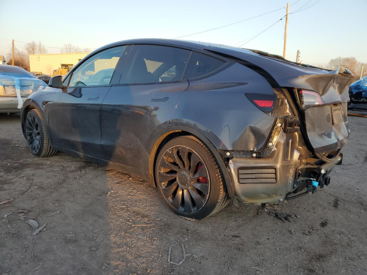 2022 TESLA MODEL Y - Image 2
