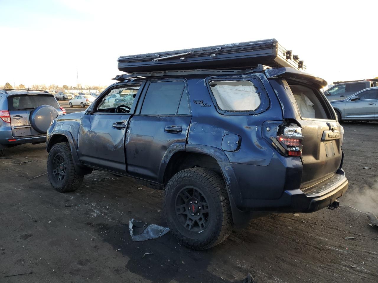 2019 TOYOTA 4RUNNER SR - Image 2