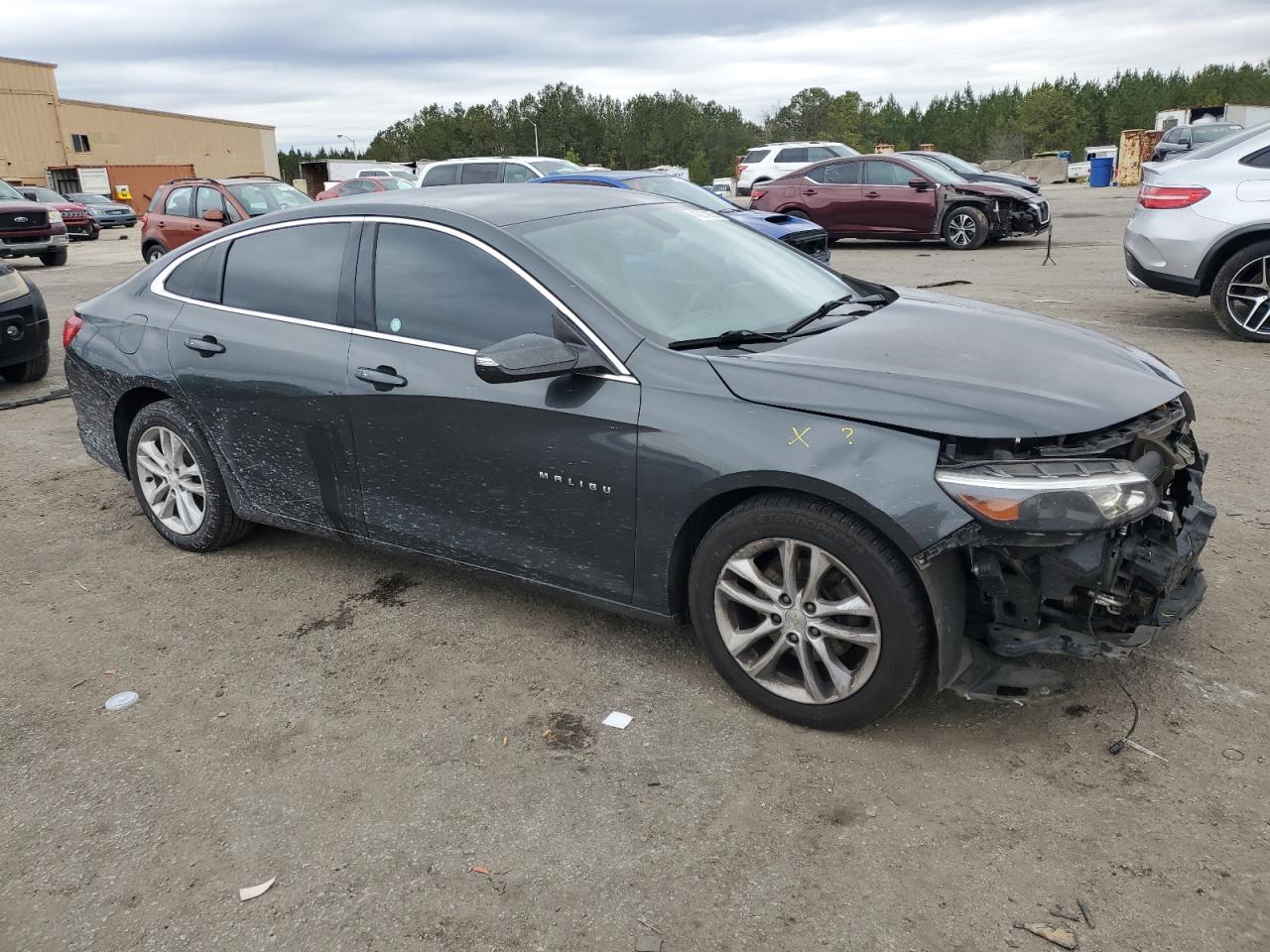 2017 CHEVROLET MALIBU LT - Image 4
