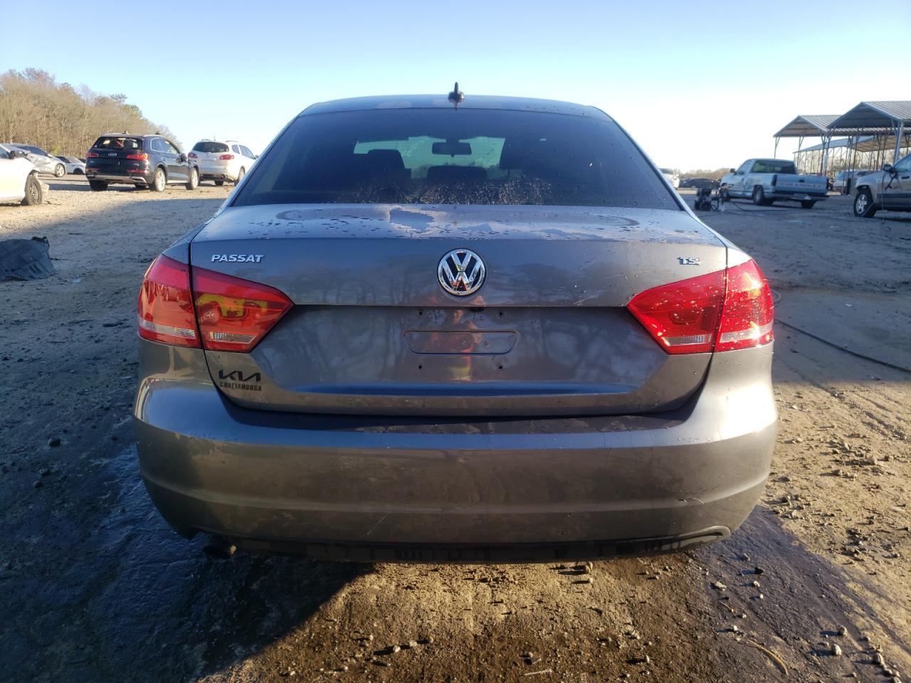 2015 VOLKSWAGEN PASSAT S - Фото 6