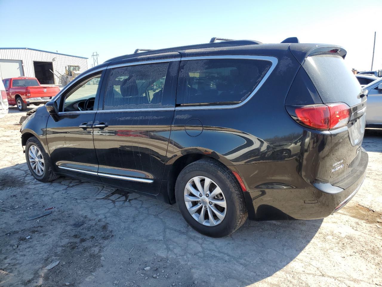 2017 CHRYSLER PACIFICA T - Фото 2