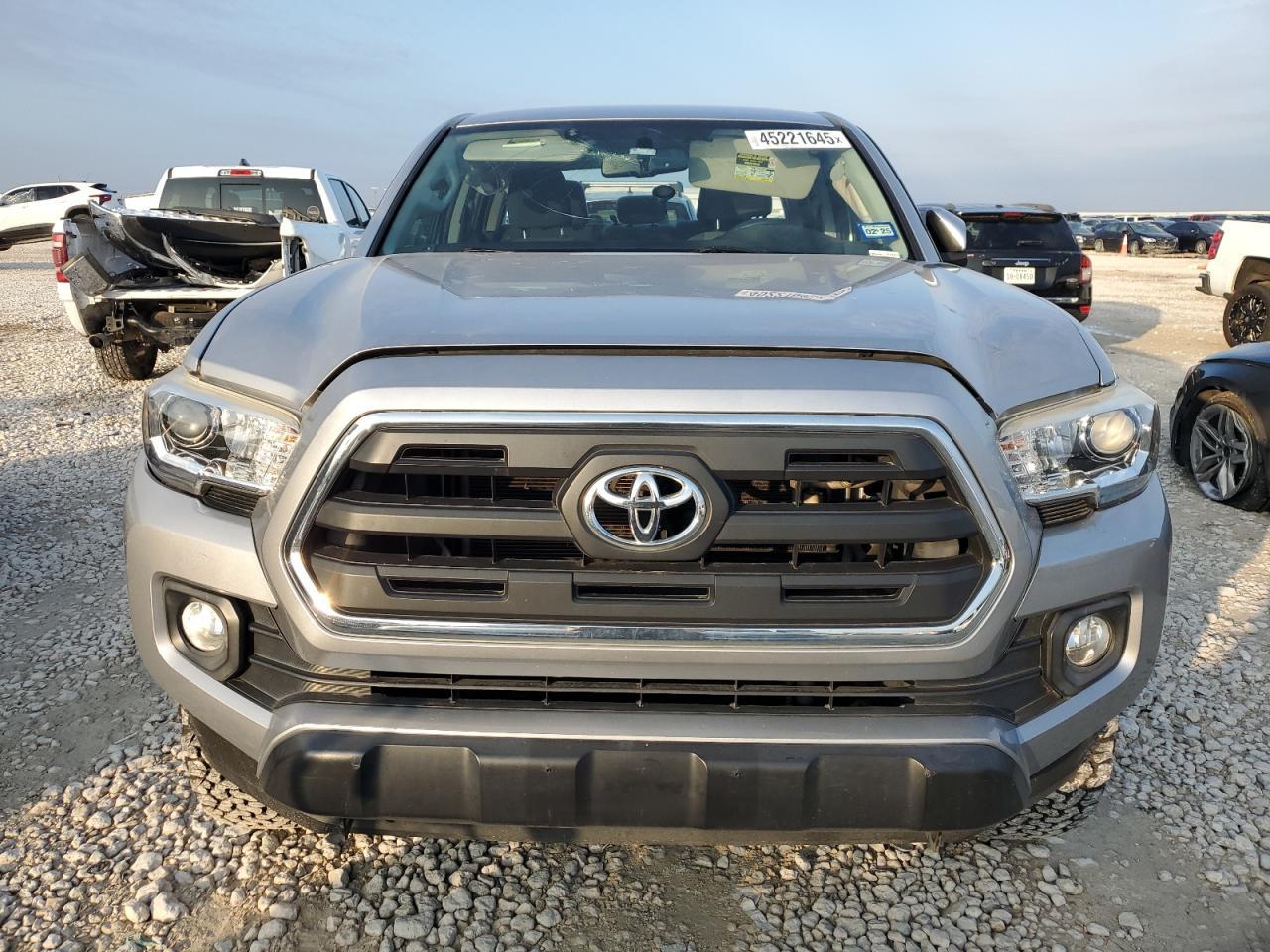 2017 TOYOTA TACOMA DOU - Image 5