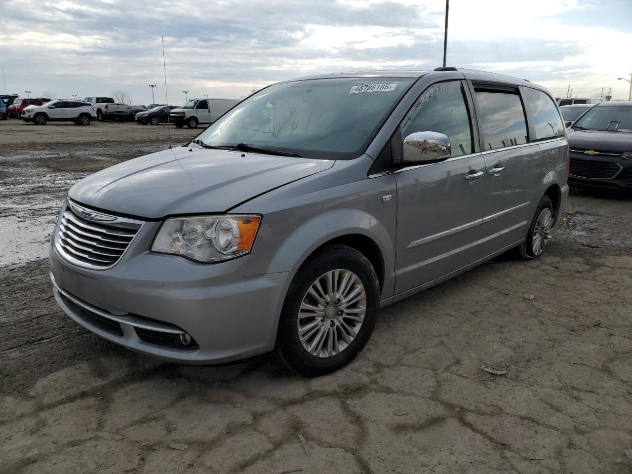 2014 CHRYSLER TOWN & COU
