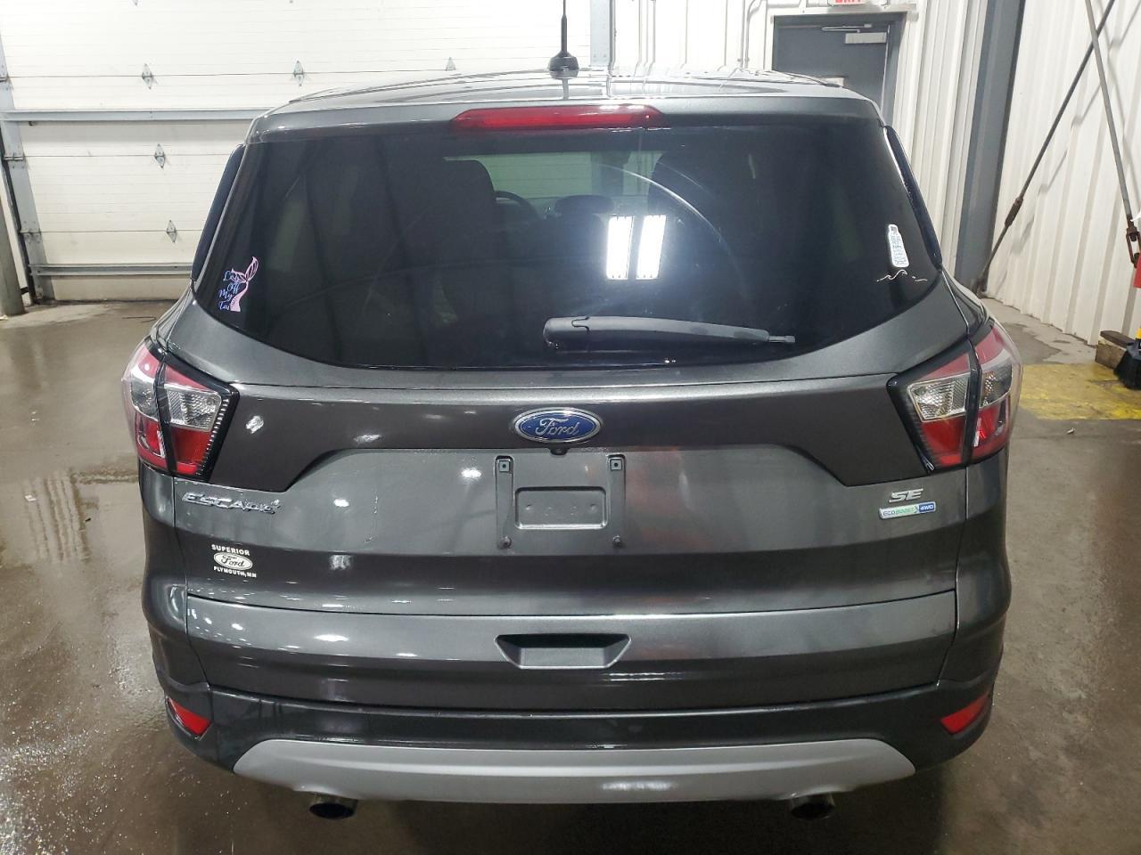 2017 FORD ESCAPE SE - Image 6