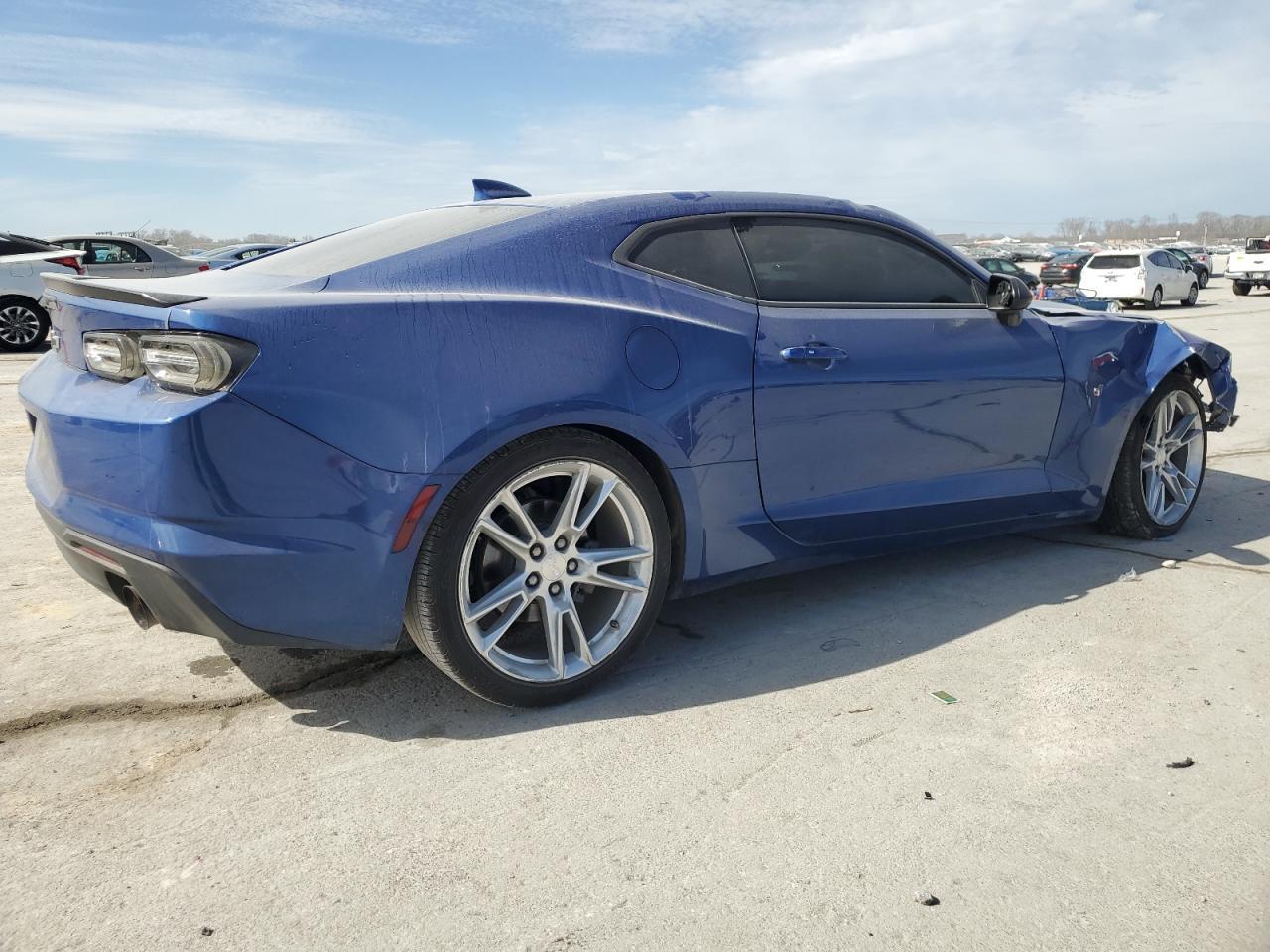 2021 CHEVROLET CAMARO LS - Фото 3