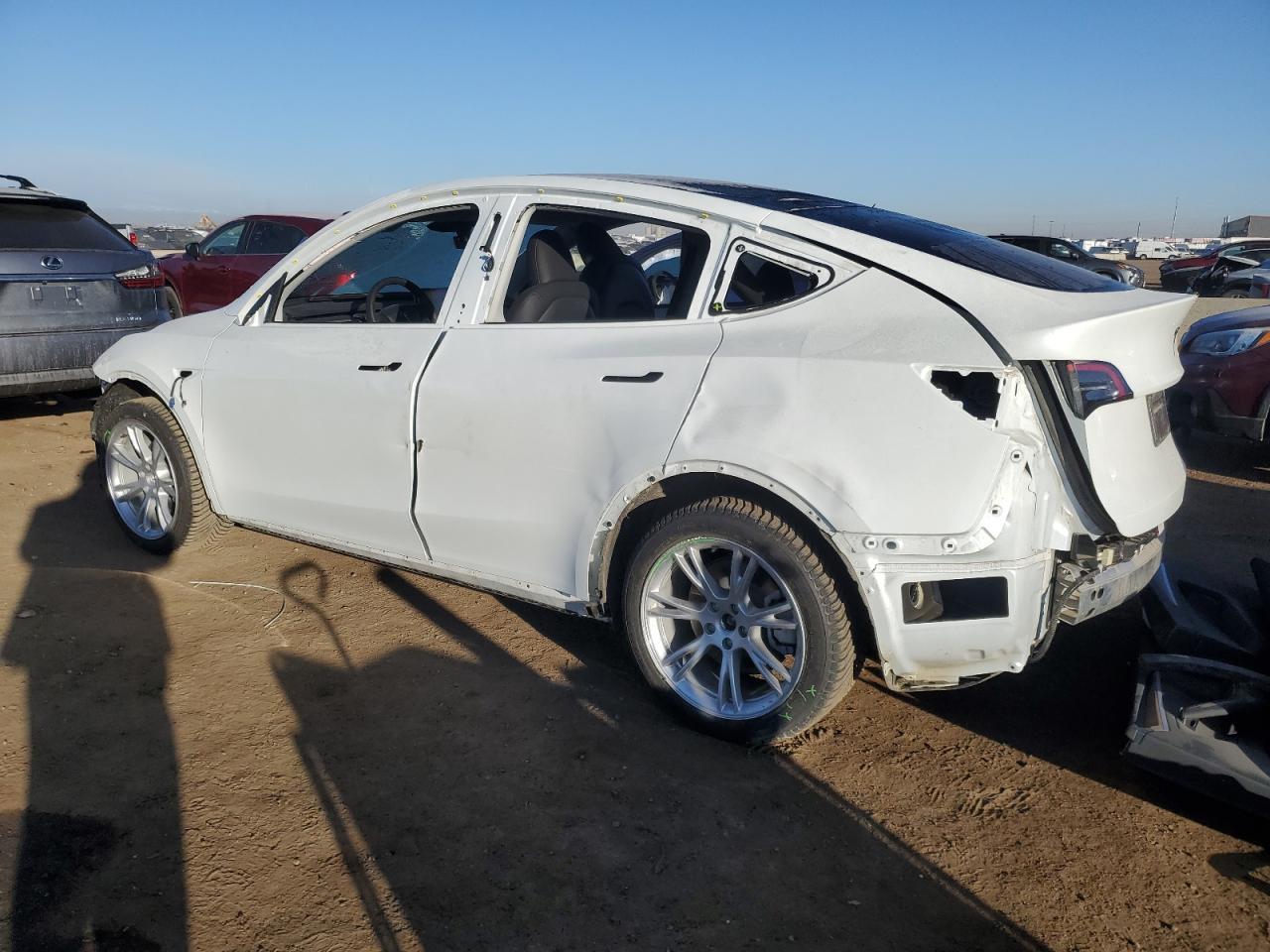 2024 TESLA MODEL Y - Image 2