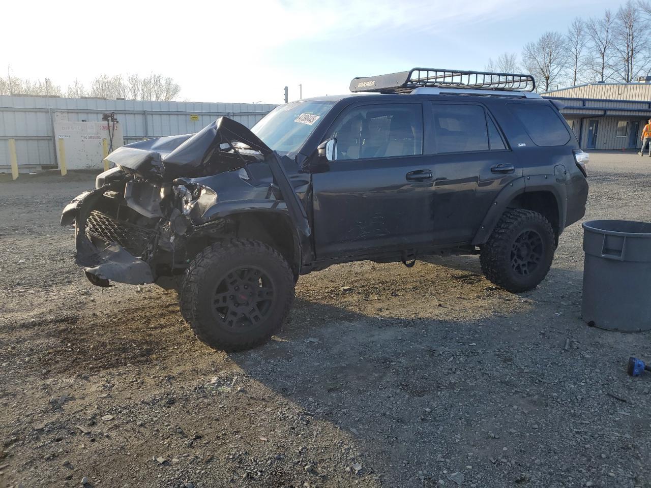 2018 TOYOTA 4RUNNER SR