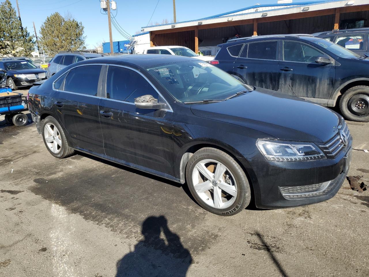 2013 VOLKSWAGEN PASSAT SE - Фото 4