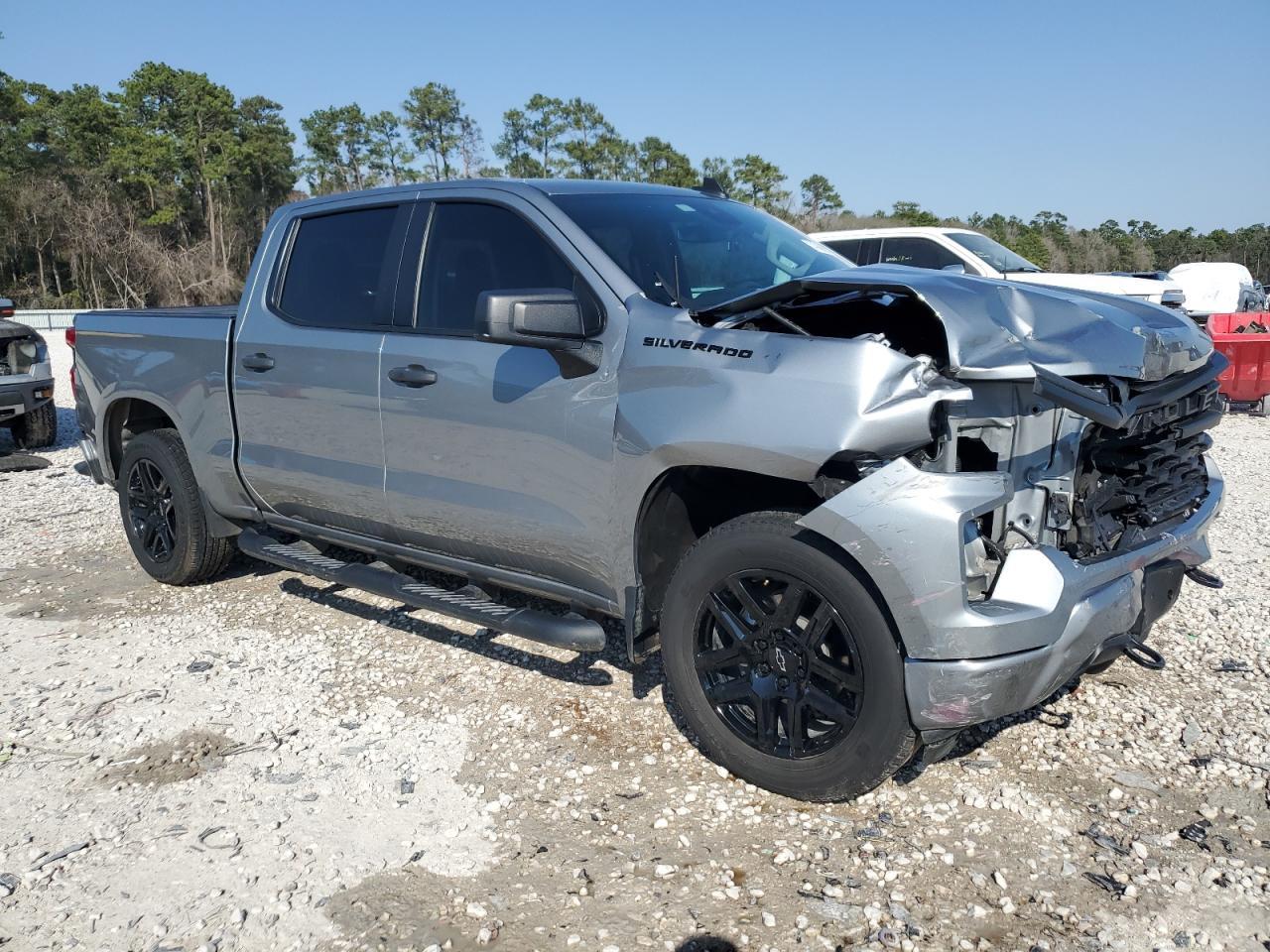 2024 CHEVROLET SILVERADO - Image 4