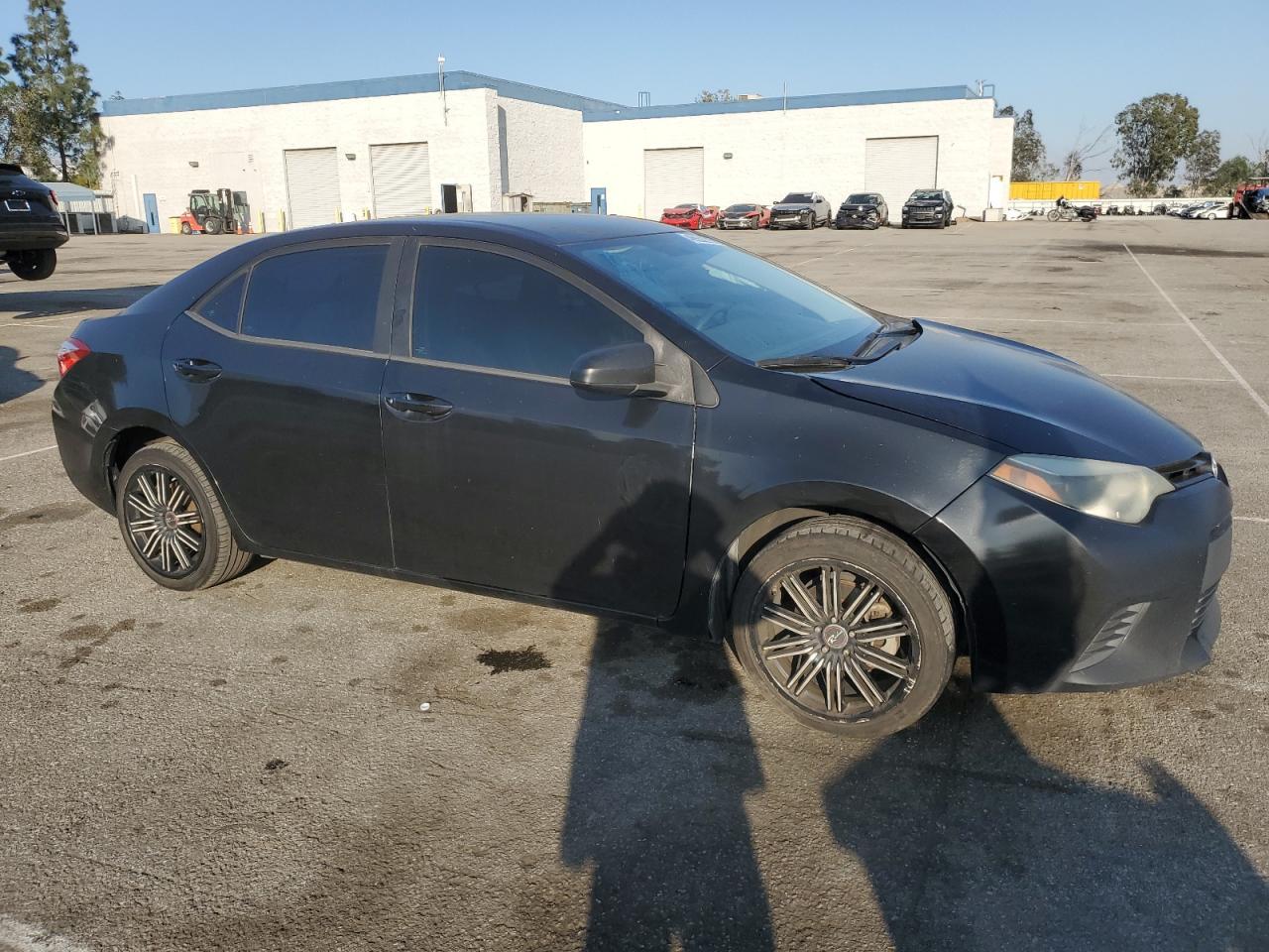 2015 TOYOTA COROLLA L - Фото 4