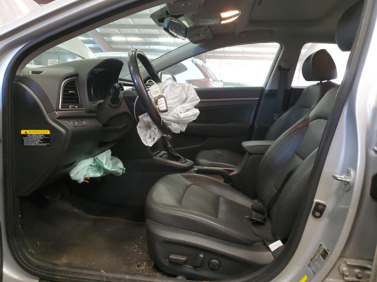2017 HYUNDAI ELANTRA SE - Image 7