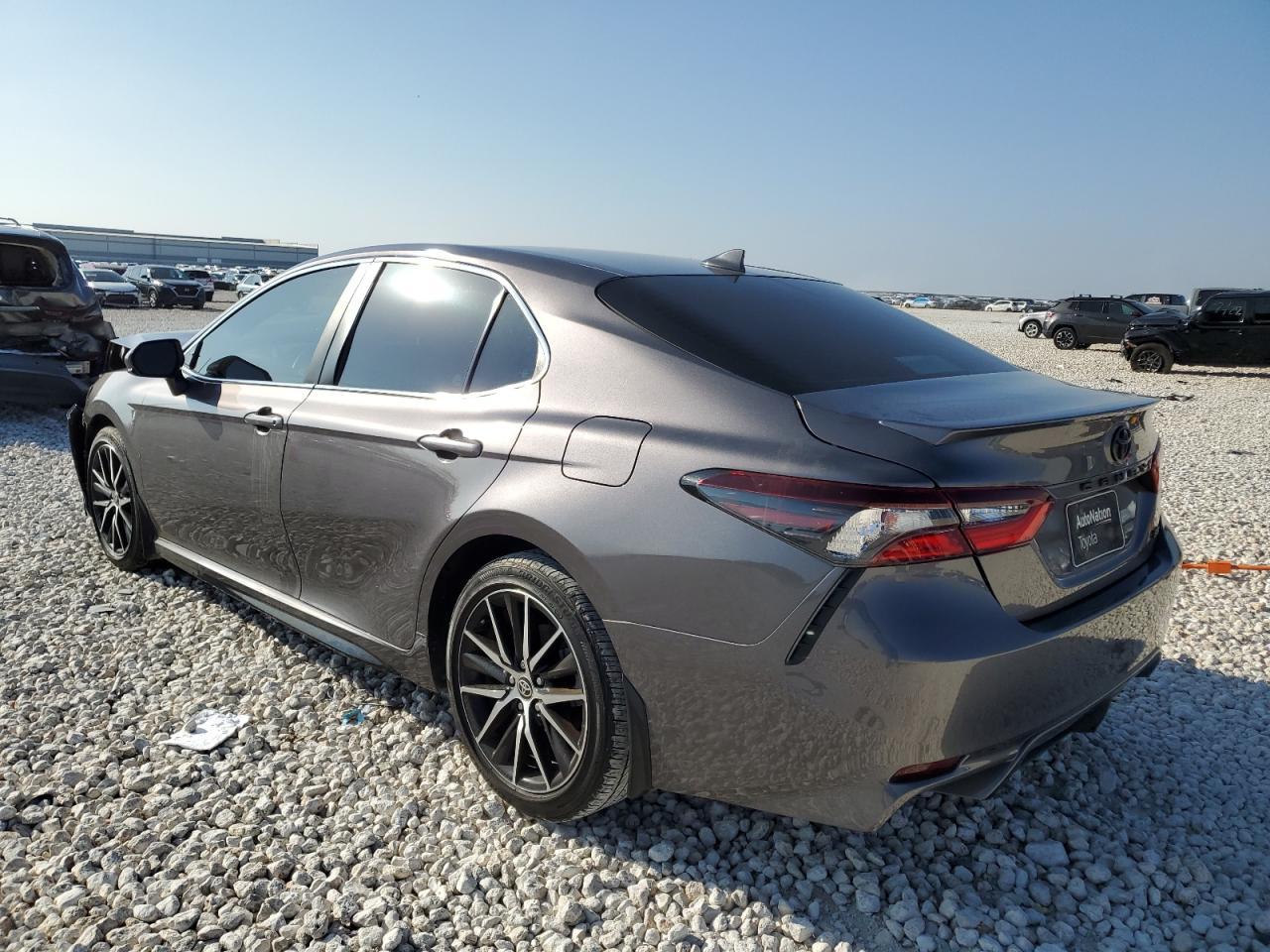 2021 TOYOTA CAMRY SE - Image 2