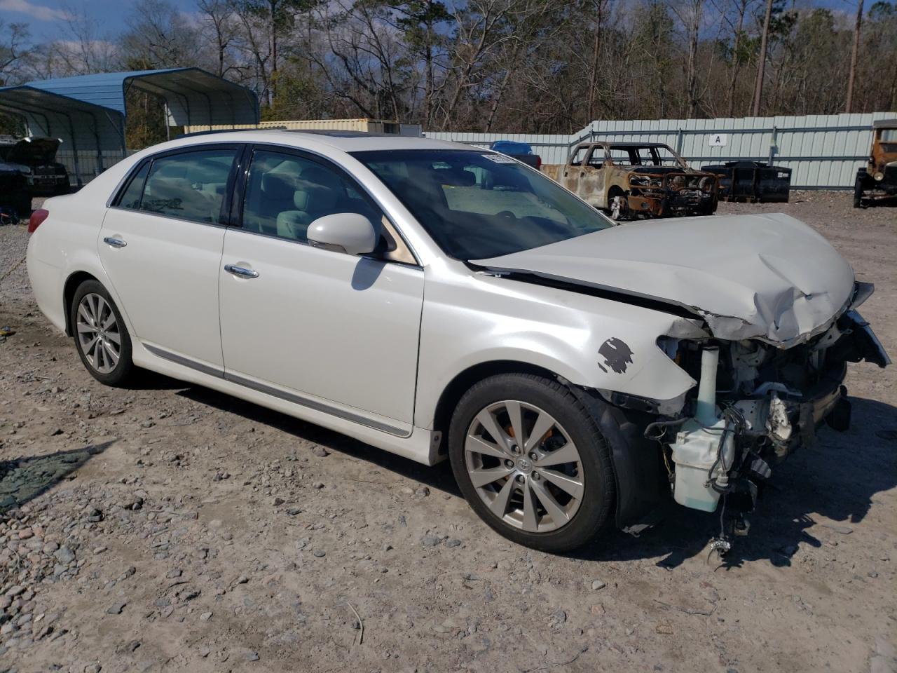 2011 TOYOTA AVALON BAS - Image 4