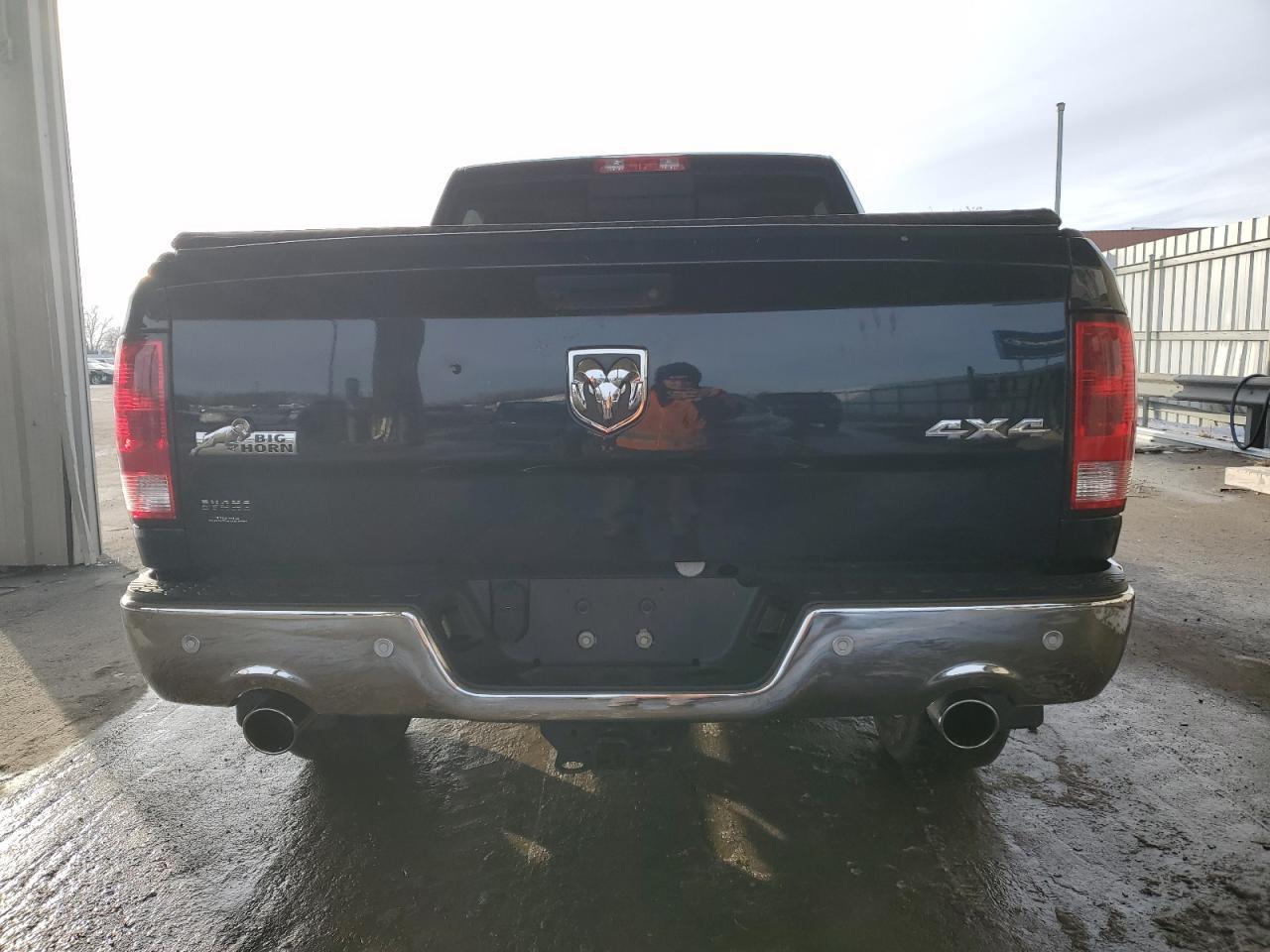 2017 RAM 1500 SLT - Image 6