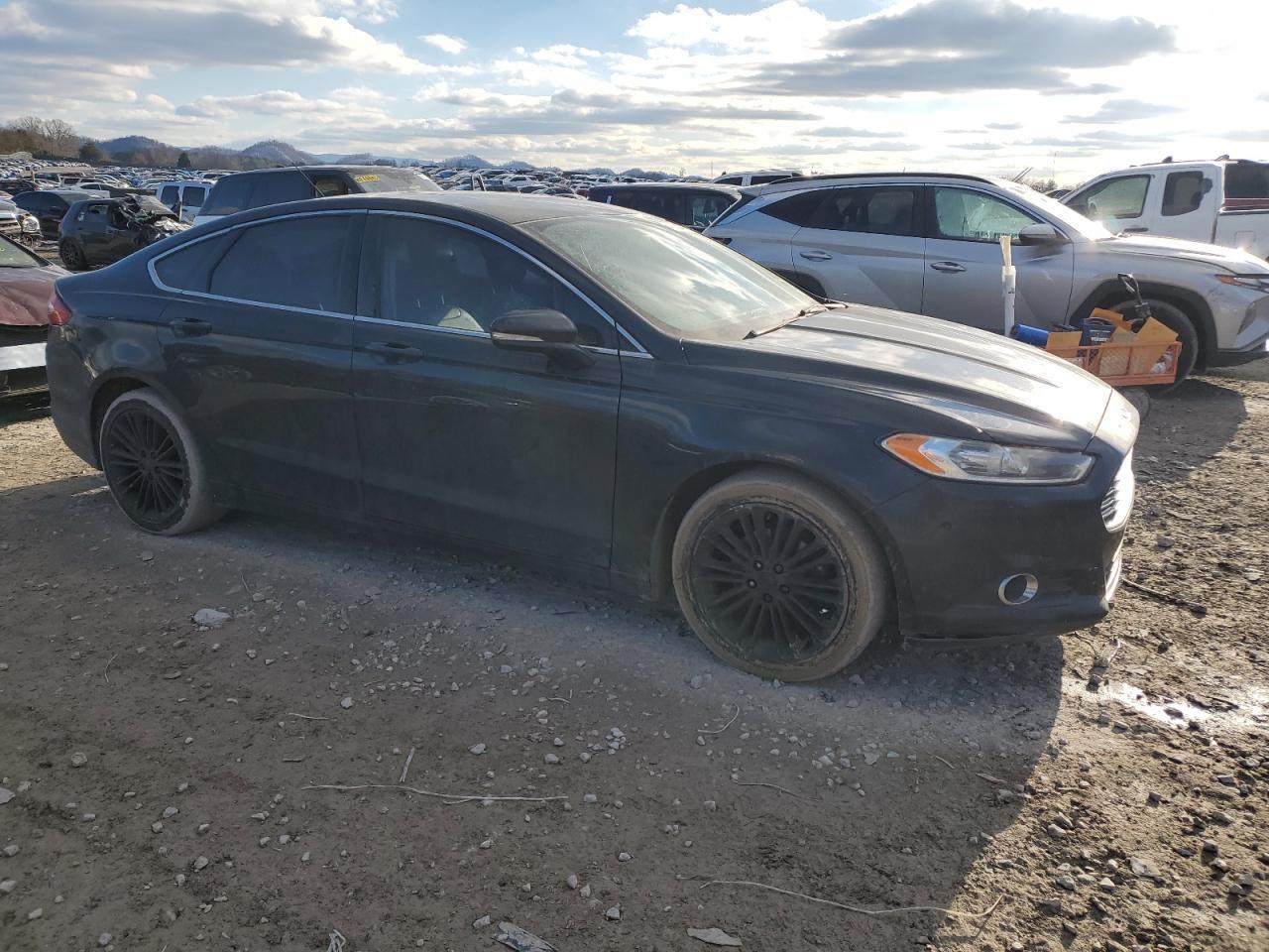 2014 FORD FUSION SE - Image 4