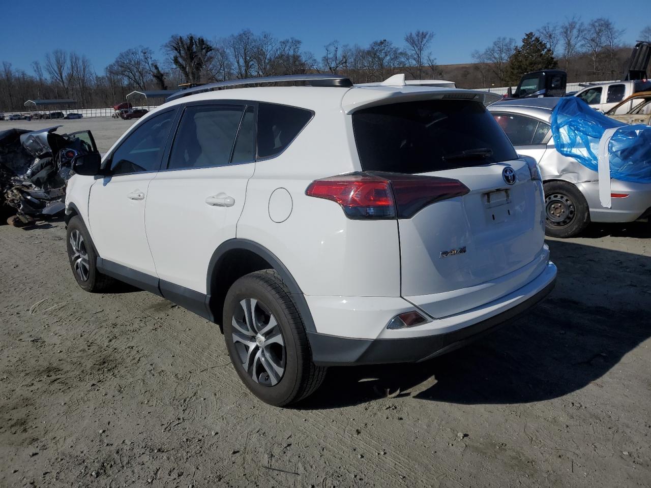 2018 TOYOTA RAV4 LE - Image 2