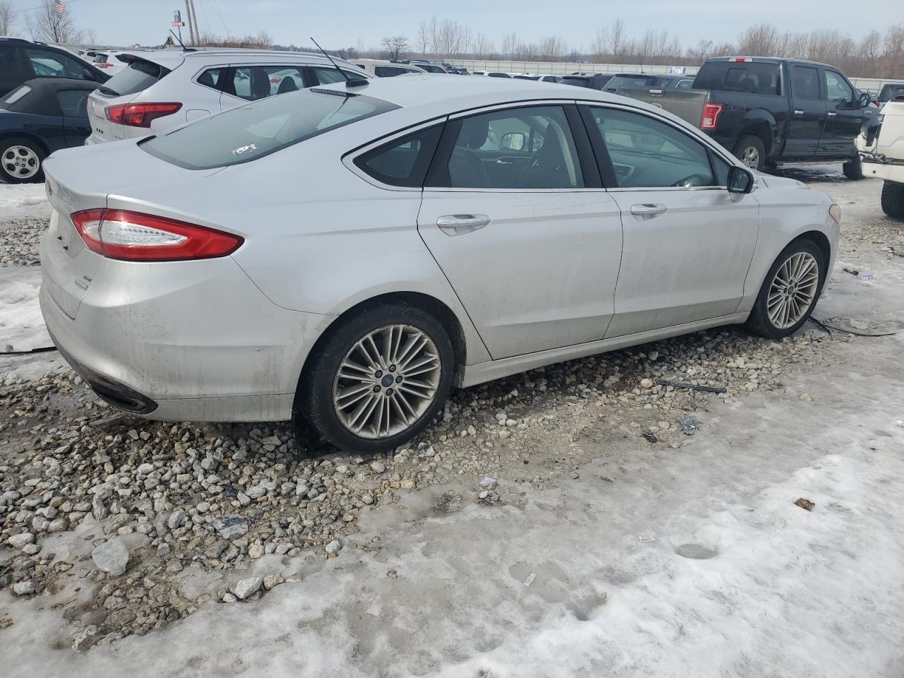 2014 FORD FUSION SE - Image 3