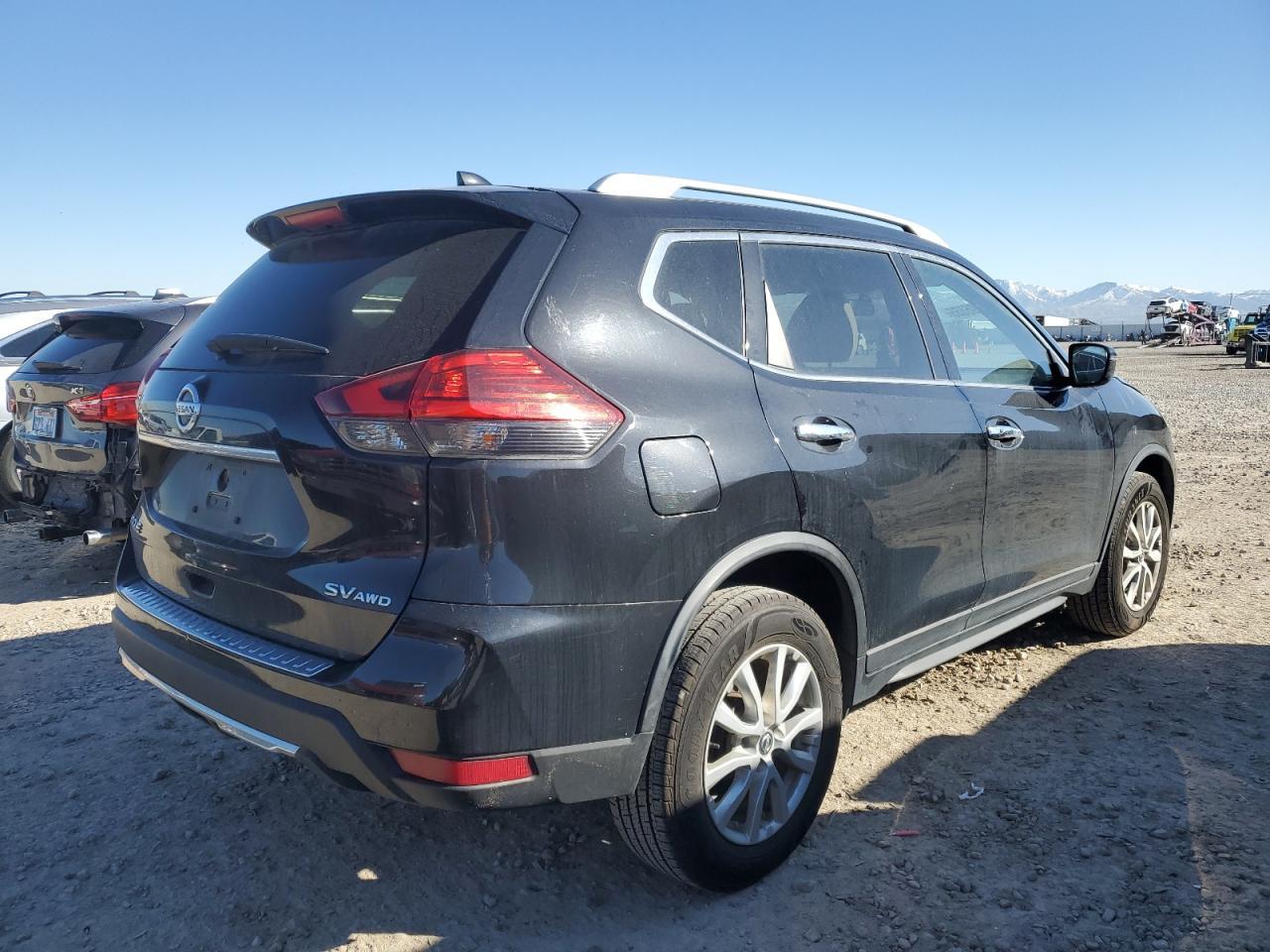 2017 NISSAN ROGUE S - Фото 3