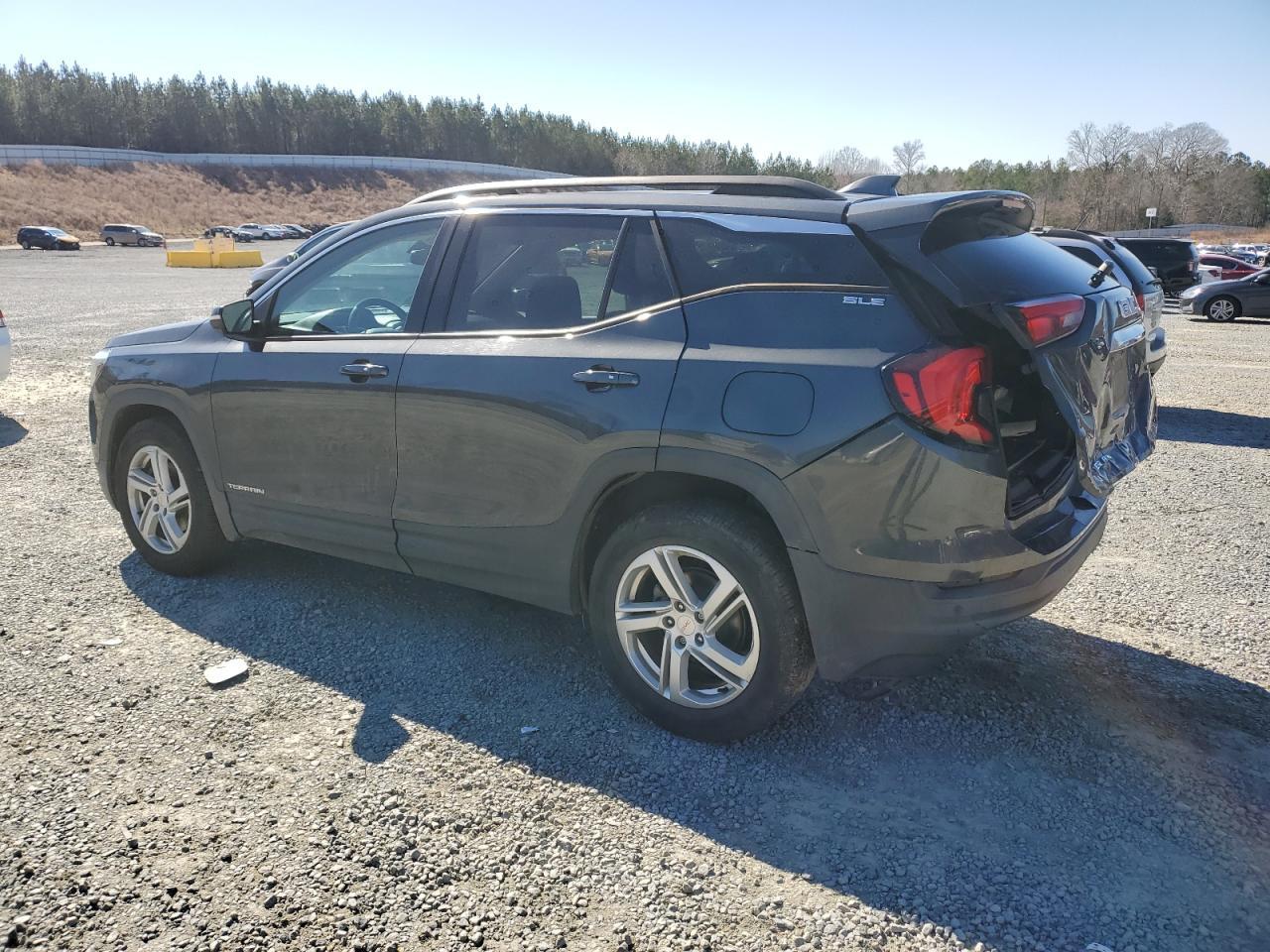 2018 GMC TERRAIN SL - Image 2