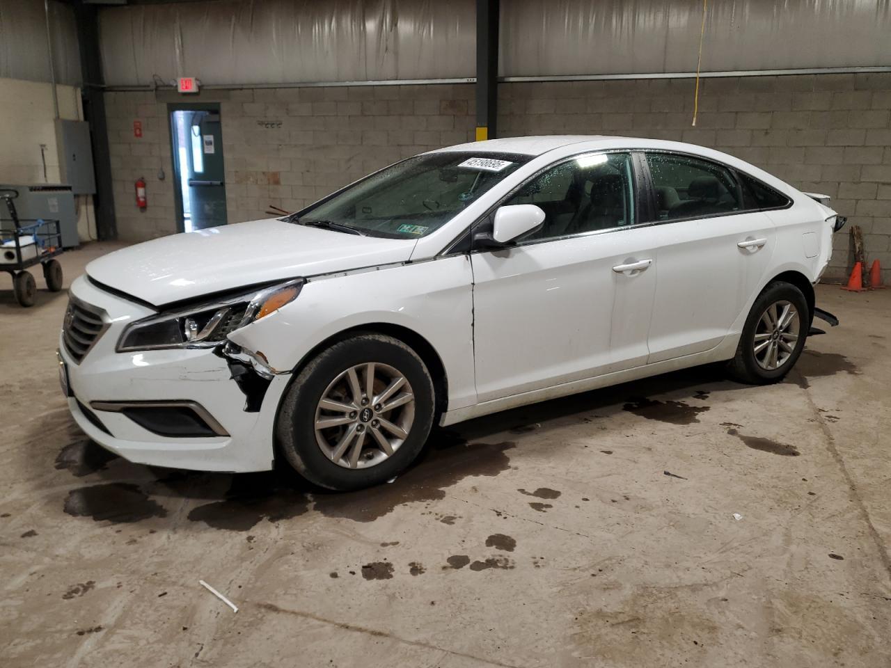 2017 HYUNDAI SONATA SE