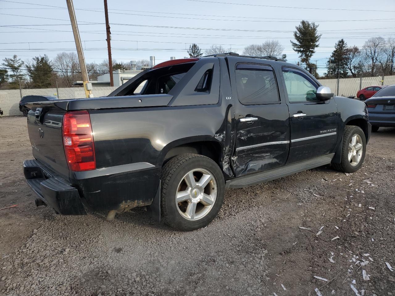 2012 CHEVROLET AVALANCHE - Фото 3