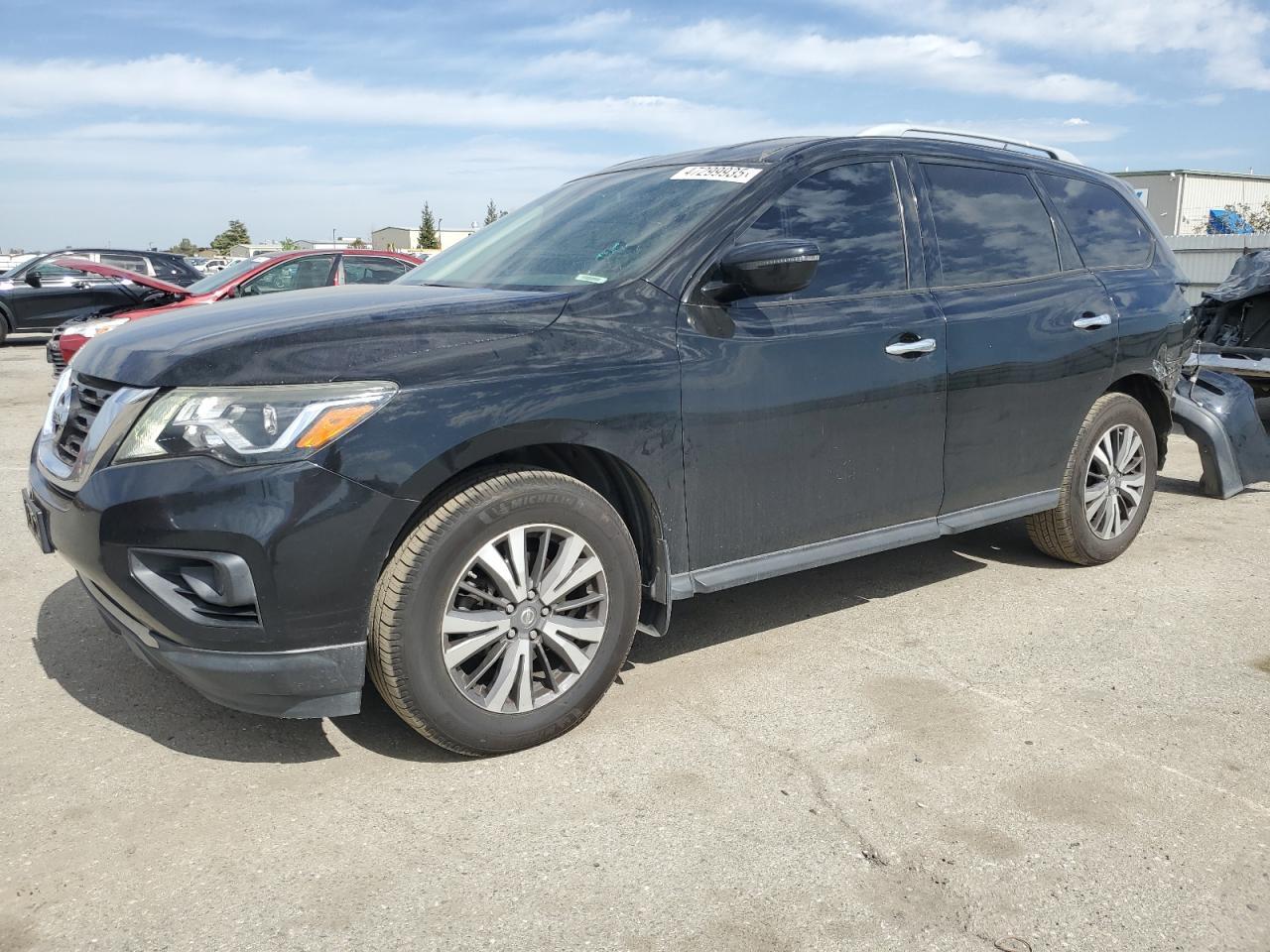 2017 NISSAN PATHFINDER