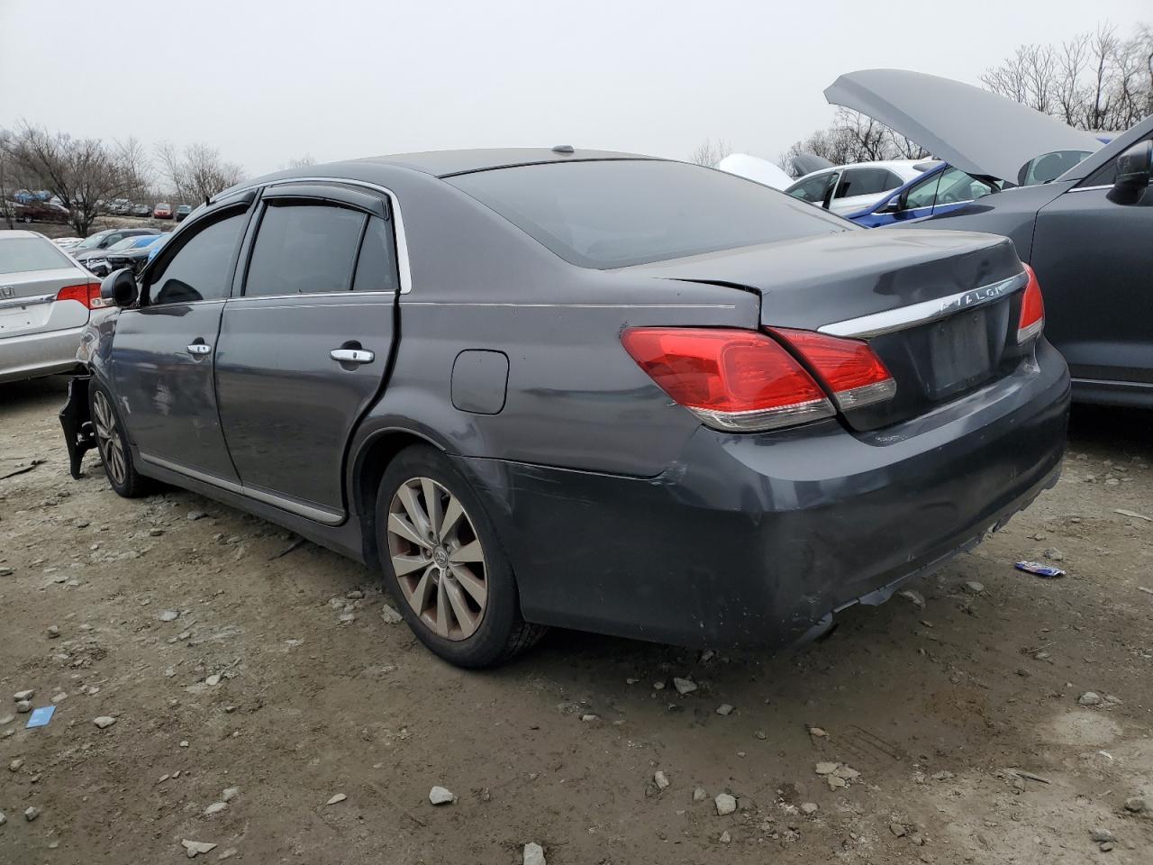 2011 TOYOTA AVALON BAS - Image 2